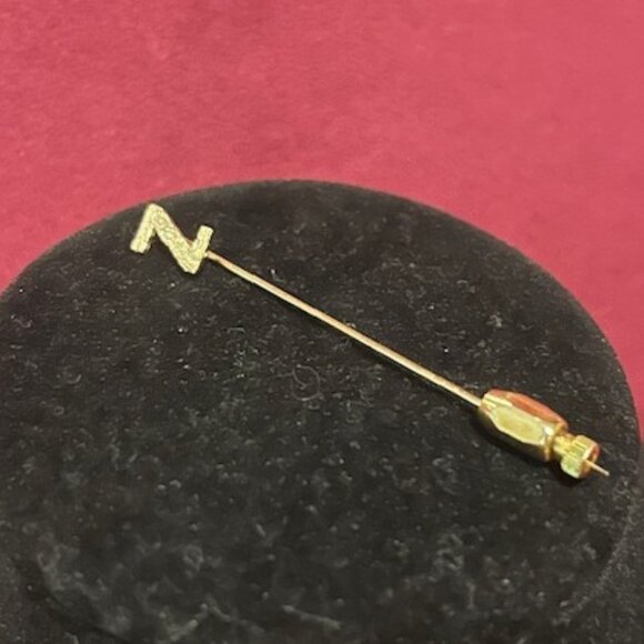 14K GOLD Textured “Z” Stick PIN - Picture 5 of 11
